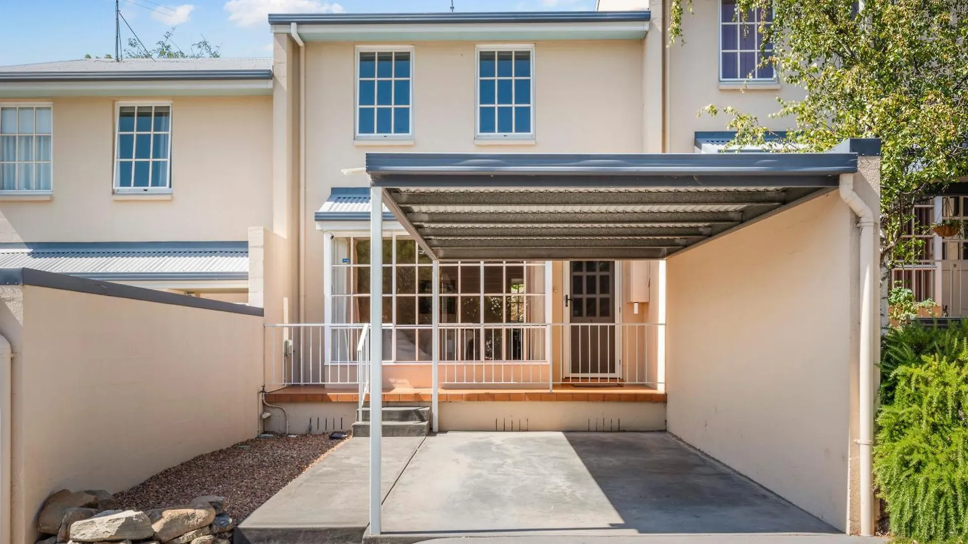 Hobart City Townhouse Apartment